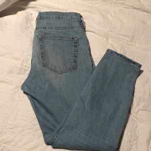 Everlane Jeans - Everlane Authentic Stretch Mid Rise Skinny Everlane Jeans - Everlane Authentic Stretch Mid Rise Skinny